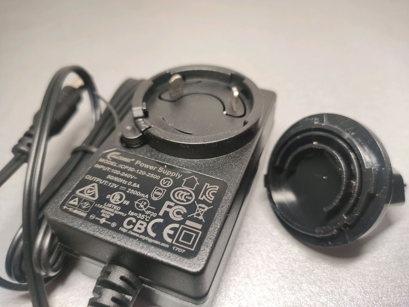 Настольное зарядное устройство ORICO на 5 портов 25W 5V1A / 5V2.4A Max Black (DCP-5U) DCP-5U-V1 фото